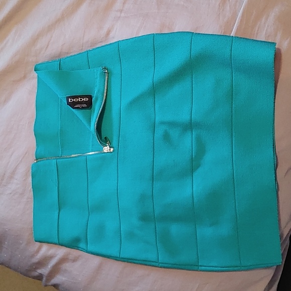 Bebe never worn bandage skirt - Picture 2 of 4